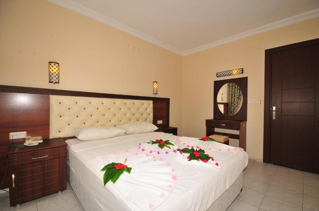 Ozturk Apart Hotel Marmaris Bagian luar foto