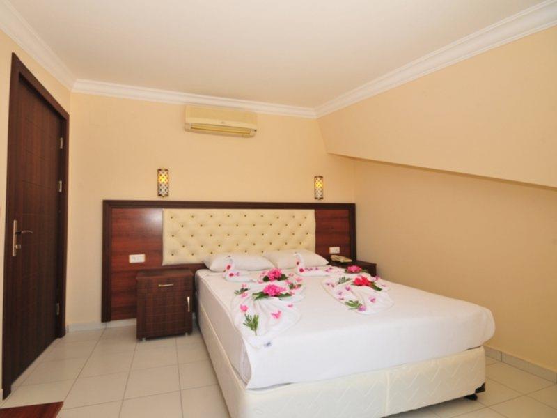 Ozturk Apart Hotel Marmaris Bagian luar foto